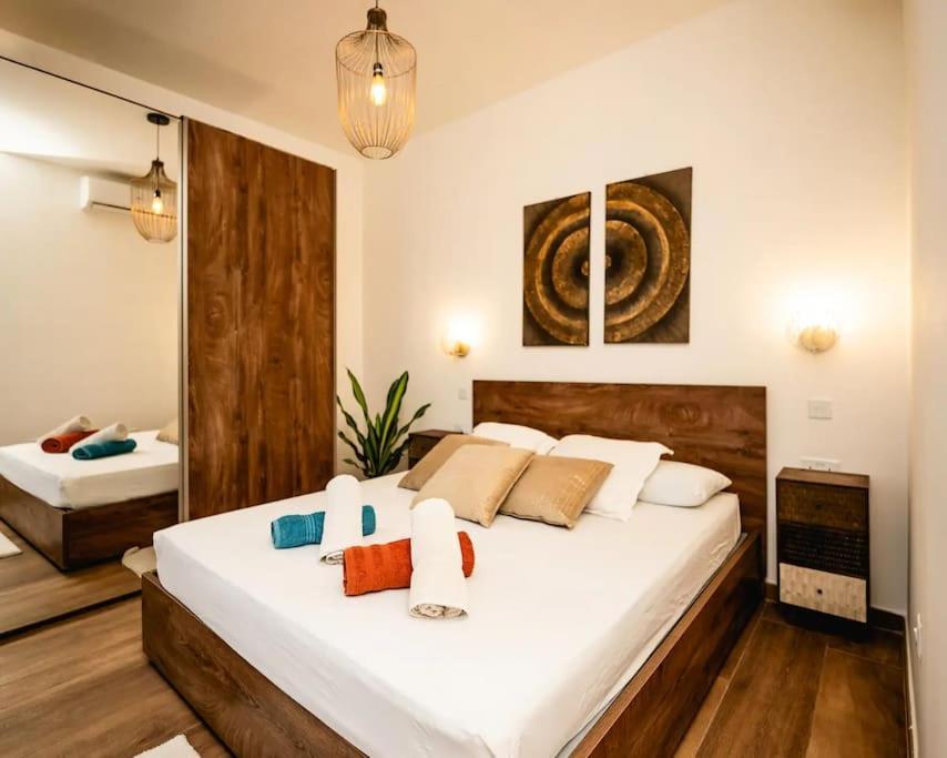 Luxurious & Stylish Penthouse With Private Pool Apartment Msida Luaran gambar