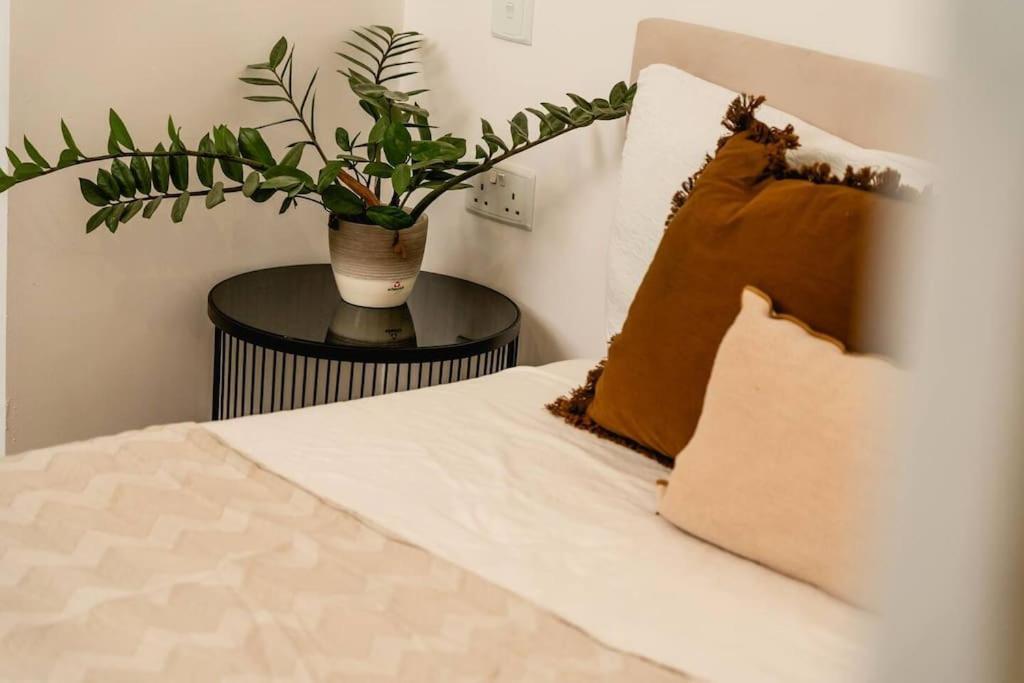 Luxurious & Stylish Penthouse With Private Pool Apartment Msida Luaran gambar